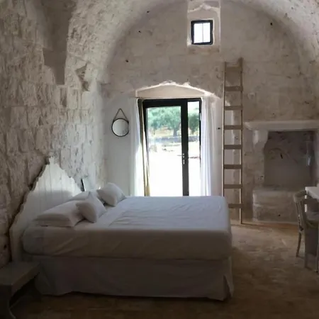 Relais Grottone 오스투니