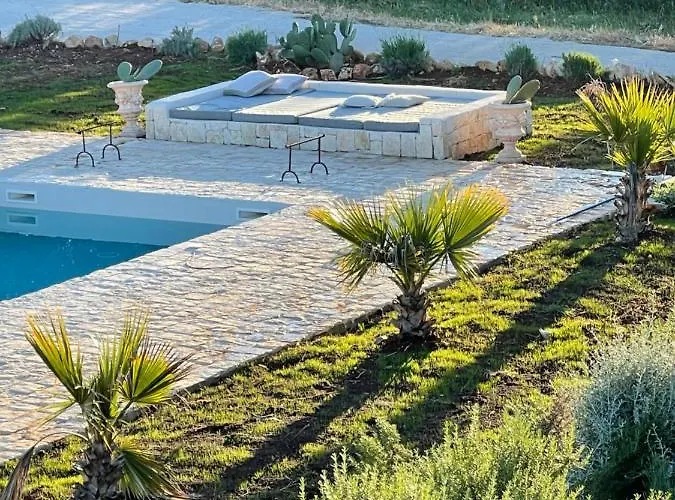 Relais Grottone 4* אוסטוני