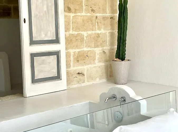 Relais Grottone 4* אוסטוני