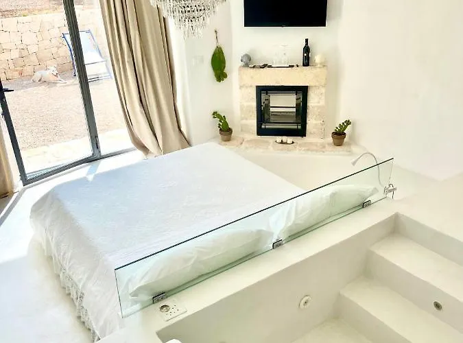 Relais Grottone לינה וארוחת בוקר אוסטוני