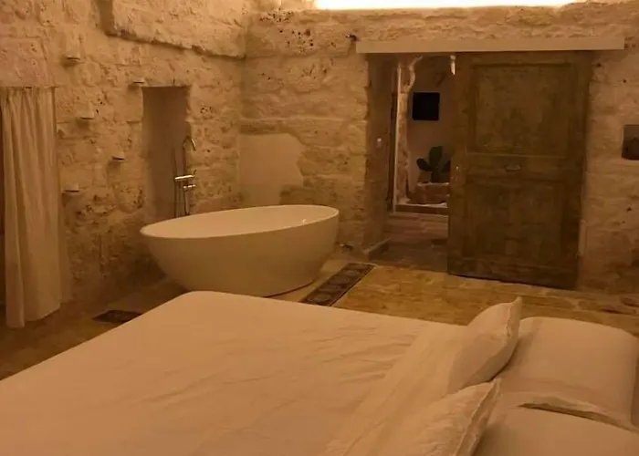 לינה וארוחת בוקר Relais Grottone 4*